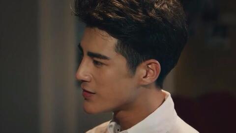 青春逗电影背景歌曲,旋律中的青春记忆